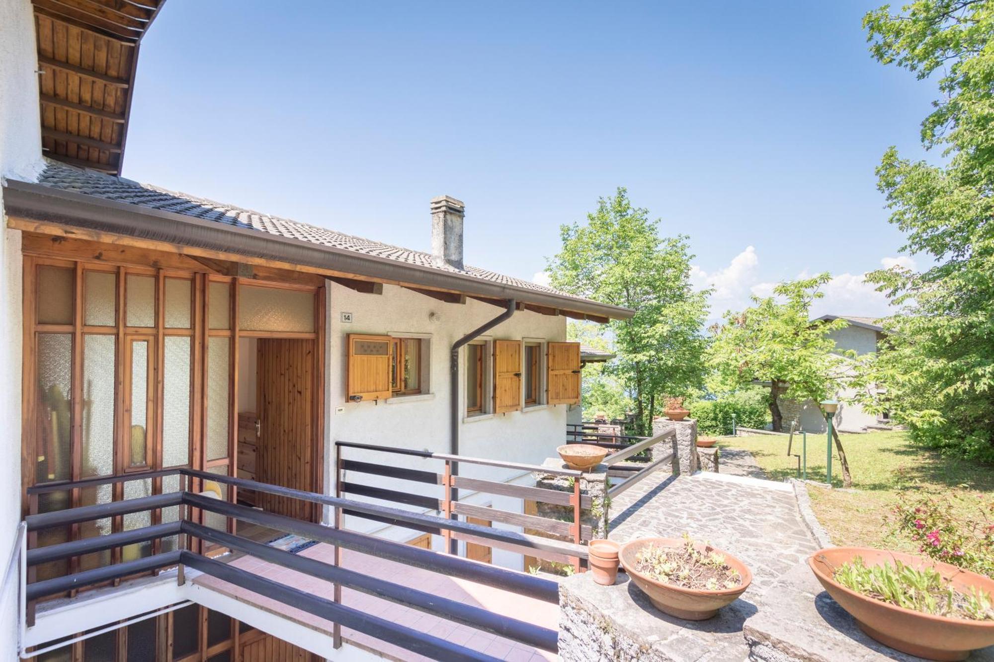 Casa Bella Vista Mit Balkon Daire San Zeno di Montagna Dış mekan fotoğraf