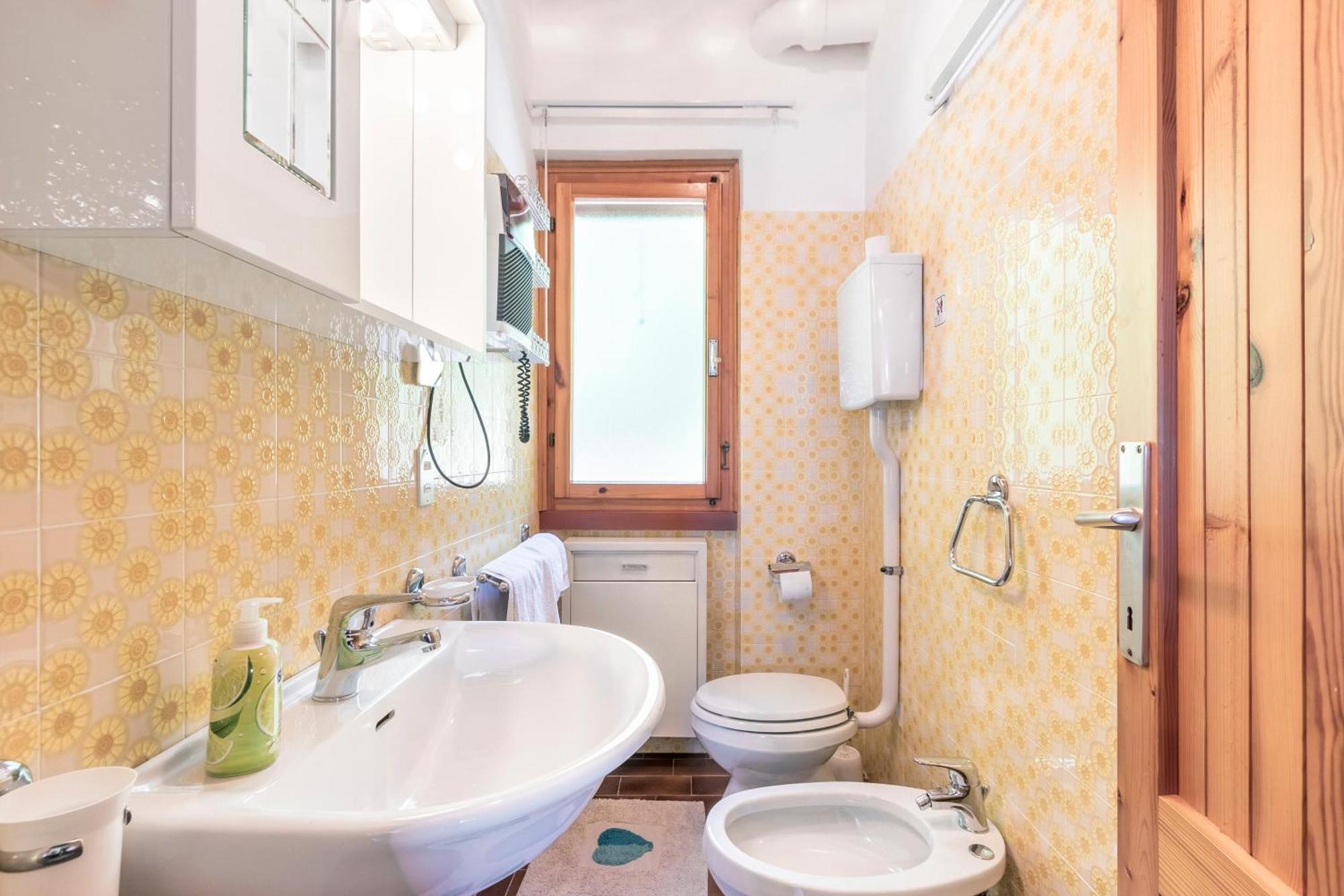 Casa Bella Vista Mit Balkon Daire San Zeno di Montagna Dış mekan fotoğraf